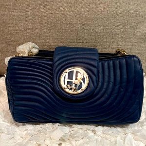 *BRAND NEW* Classic Henri Bendel Crossbody Leather Bag